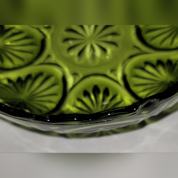 Vintage Anchor Hocking green bowl - Picture 9 of 9